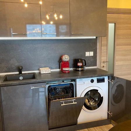 Victor'S Suite , With Private Parking ヴァルナ エクステリア 写真